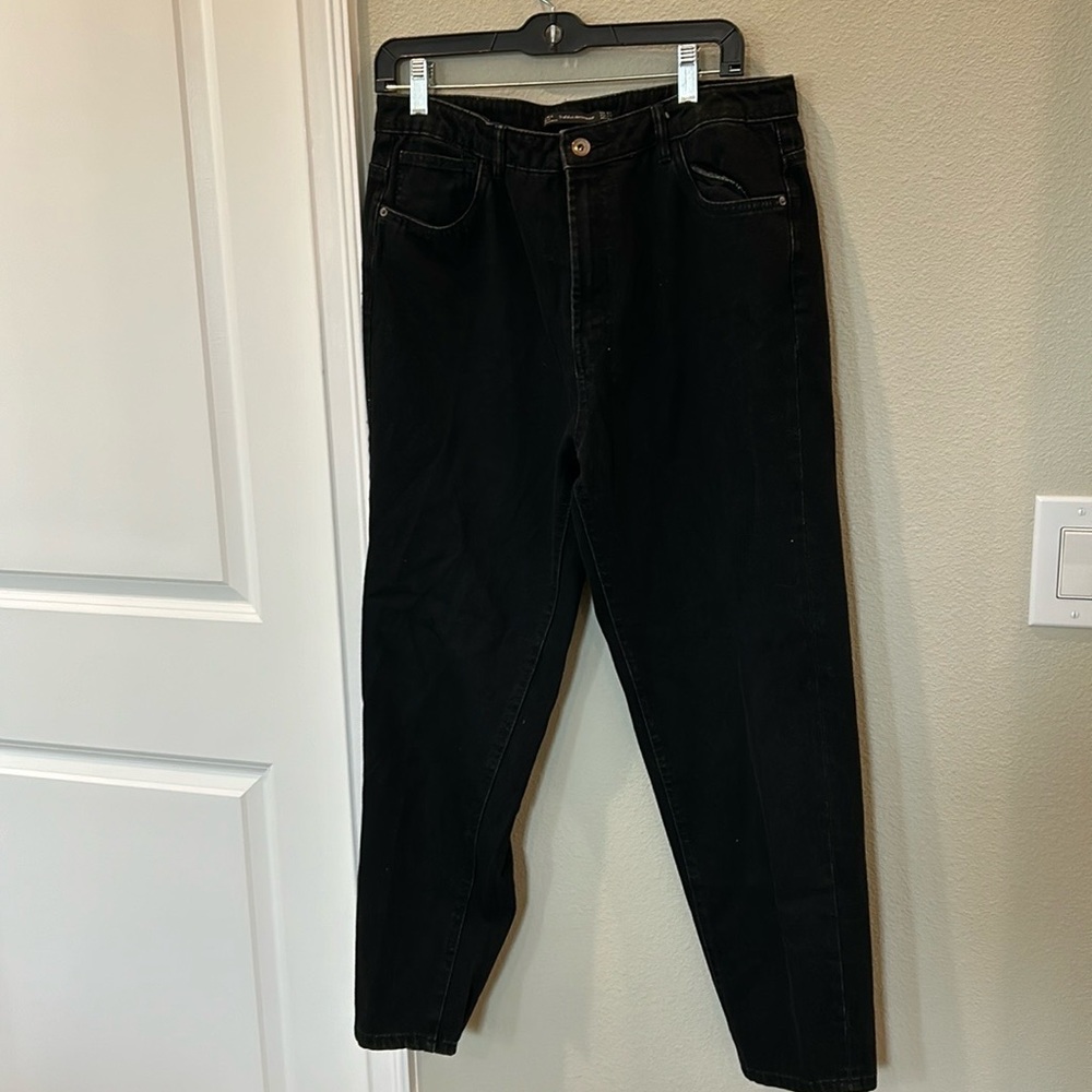 Zara Trafaluc Denimwear black denim high waisted mom jeans